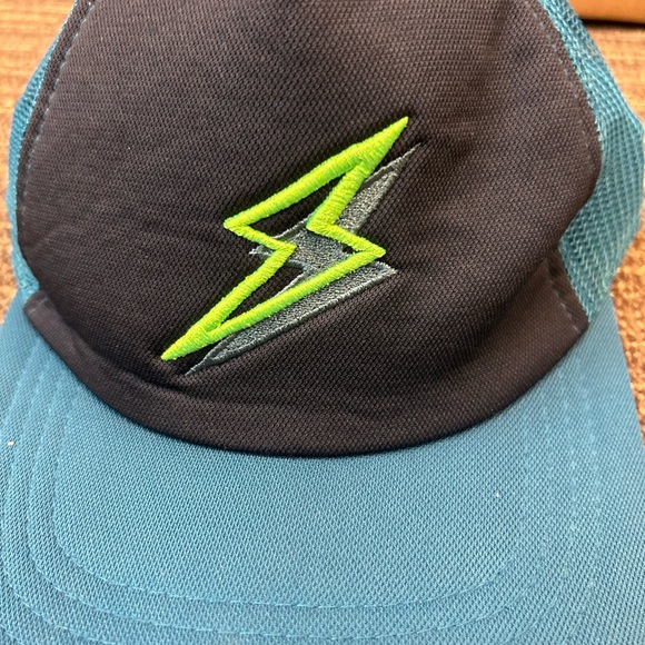 Tommy Bahama Kids Navy Lightning Bolt Trucker Mesh Snap Back Cap Hat - Size S/M - Picture 5 of 8